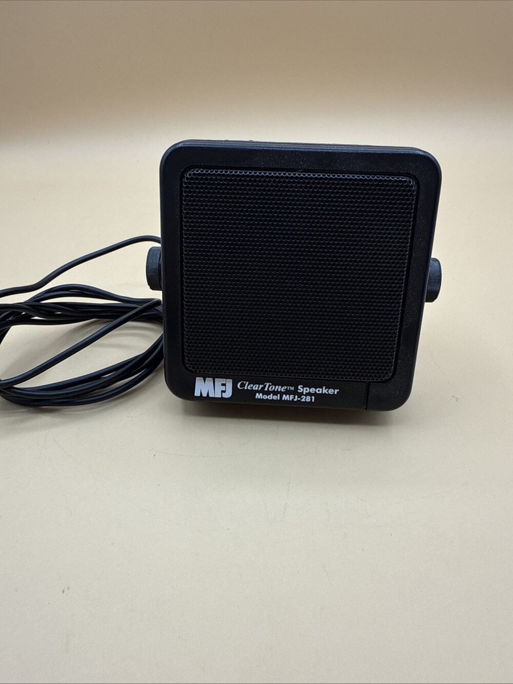 MFJ-281 Ham Radio ClearTone External Speaker With Mounting Bracket